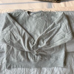 Tna boyfriend crewneck. Never worn